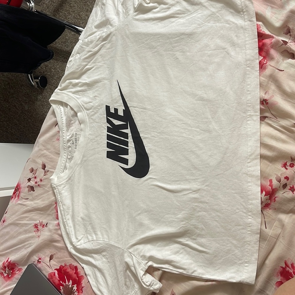 Nike crop t shirt
